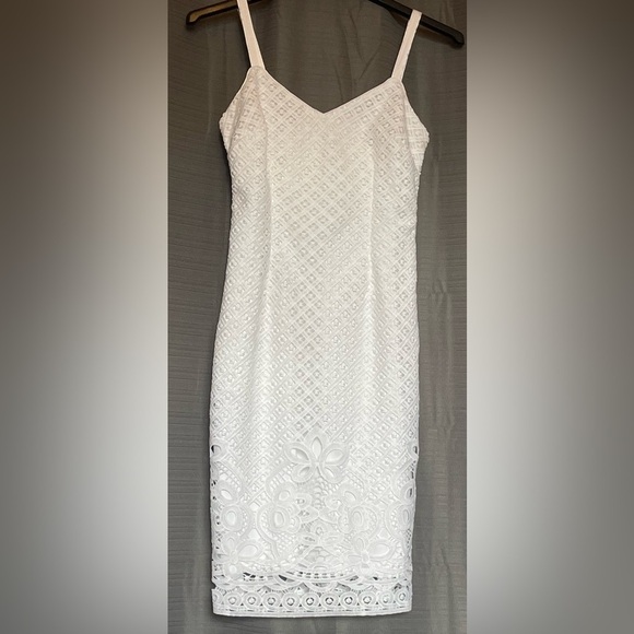 WHBM white eyelet sheath dress - Picture 4 of 9